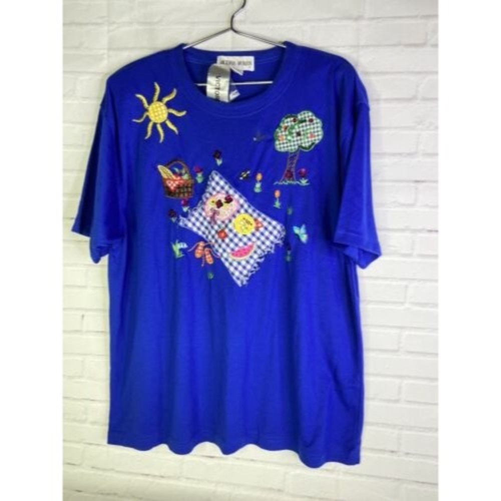 Vintage Victoria Woman Embellished Picnic Scene Blue Top T-Shirt Womens Size 3X